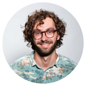 online coding course instructor 3 300x300.png
